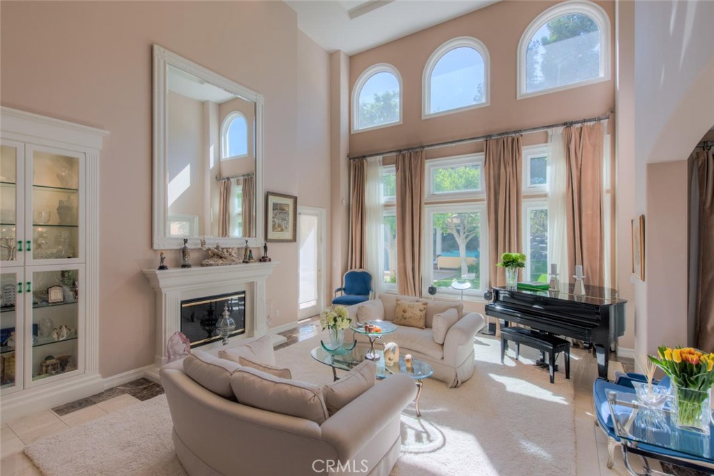 Photo for 3743 Winford Drive, Tarzana, CA 91356 - Listing #SR-19247958 3743 Winford Drive, Tarzana, CA 91356