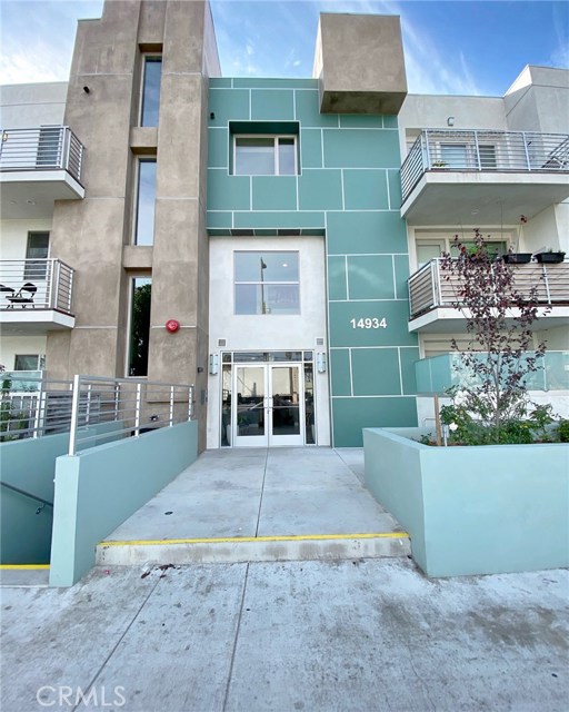 Photo of 14934 Burbank Boulevard #103, Sherman Oaks, CA 91411