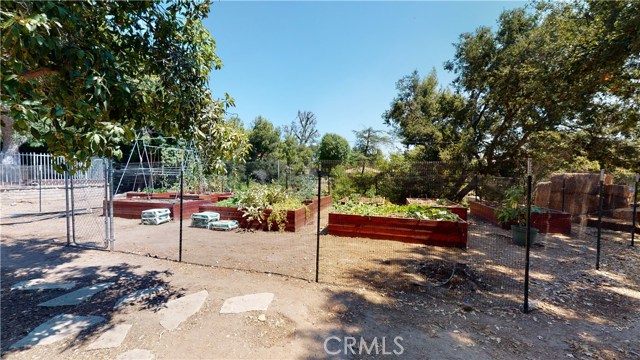 5 Bed Home for Sale in Granada Hills, California