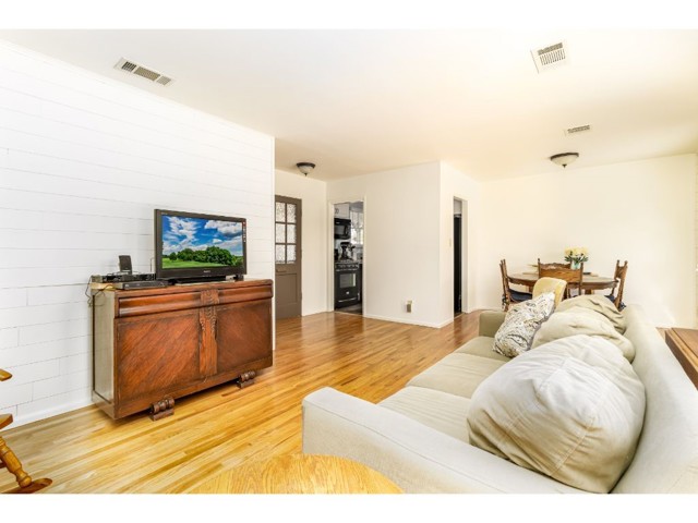 3 Bed Home for Sale in Granada Hills, California