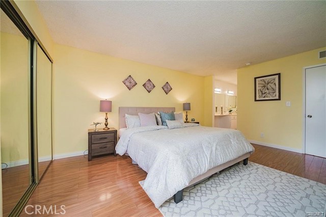 2 Bed Home for Sale in Granada Hills, California