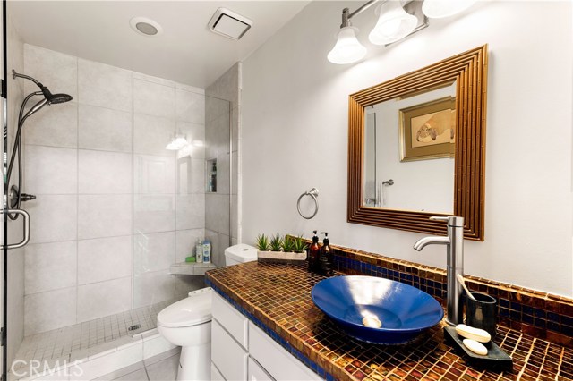 1104 Steinhart Avenue, Redondo Beach, California 90278, 3 Bedrooms Bedrooms, ,2 BathroomsBathrooms,Residential,Sold,Steinhart,SR19169285