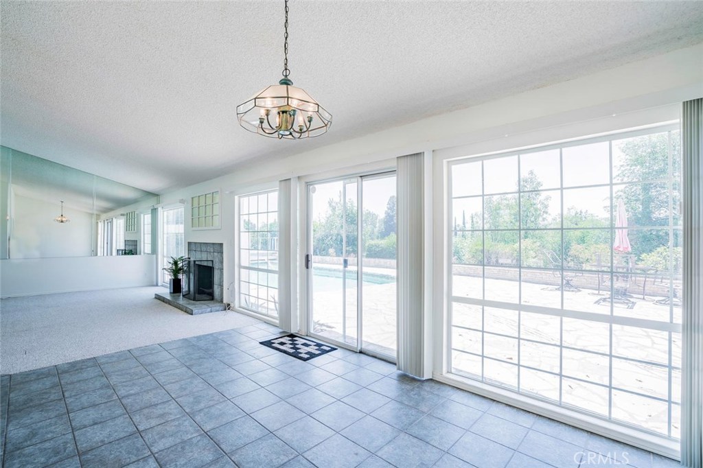 Photo for 5545 Ostin Avenue, Woodland Hills, CA 91367 - Listing #SR-19232071 5545 Ostin Avenue, Woodland Hills, CA 91367