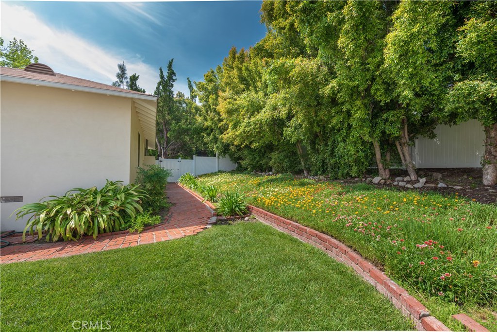 Photo for 4240 LOWELL Avenue, La Crescenta, CA 91214 - Listing #SR-19124116 4240 LOWELL Avenue, La Crescenta, CA 91214