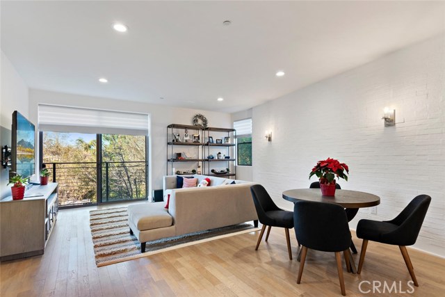 2 Bed Home for Sale in Studio City, California