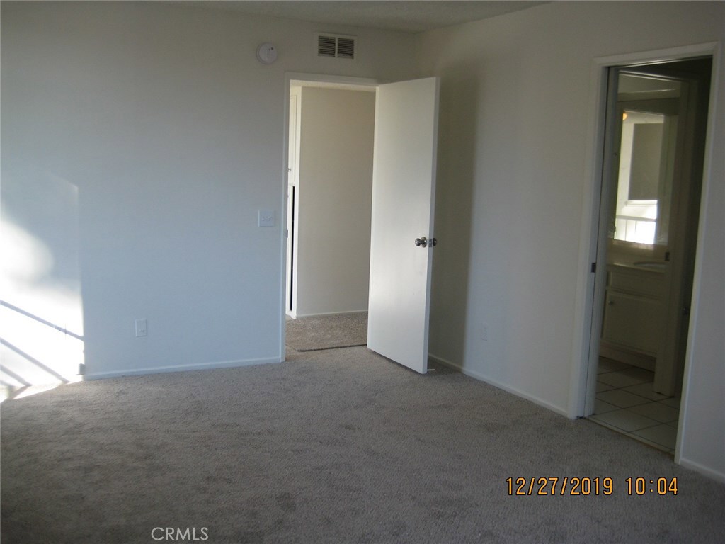 Photo for 22041 Costanso Street, 201, Woodland Hills, CA 91364 - Listing #SR-19275876 22041 Costanso Street, 201, Woodland Hills, CA 91364