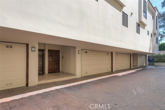 3 Bed Home for Sale in Studio City, California