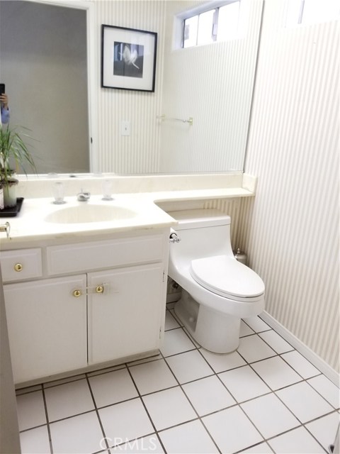 2 Bed Home for Sale in Studio City, California