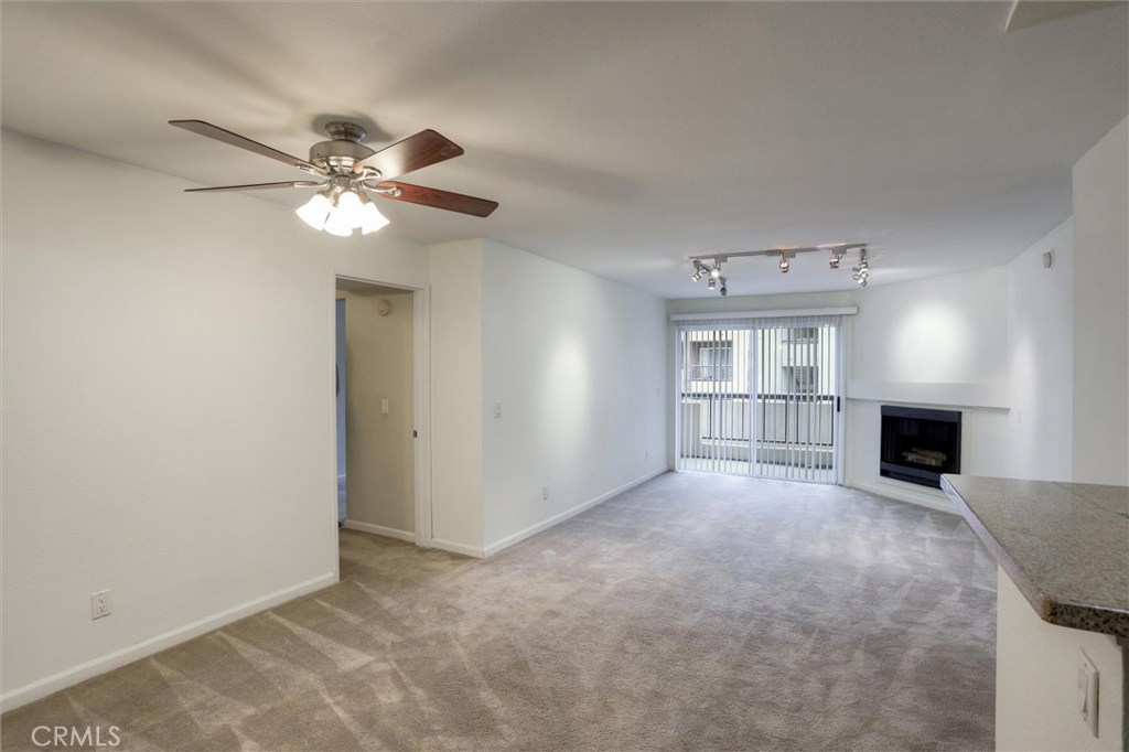 Photo for 5545 Canoga Avenue, 222, Woodland Hills, CA 91367 - Listing #SR-19281443 5545 Canoga Avenue, 222, Woodland Hills, CA 91367