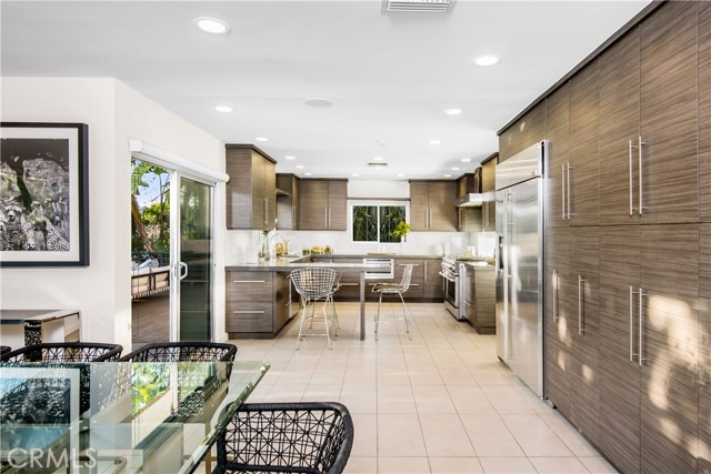 4 Bed Home for Sale in Studio City, California