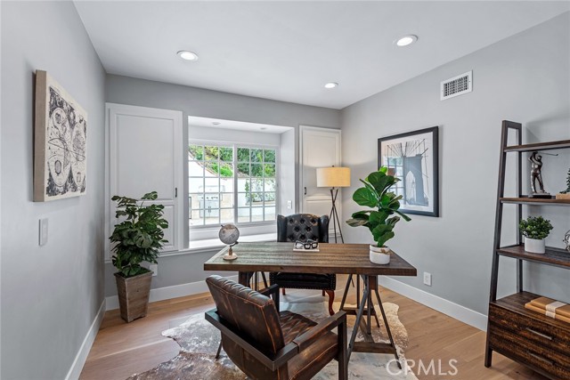 5 Bed Home for Sale in Hidden Hills, California