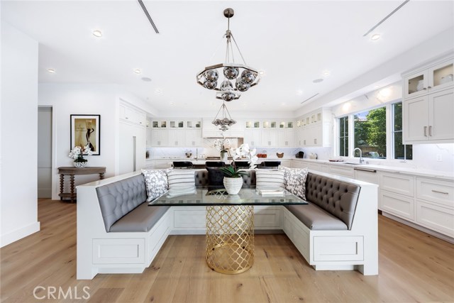 5 Bed Home for Sale in Encino, California