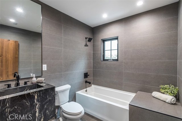 4 Bed Home for Sale in Studio City, California