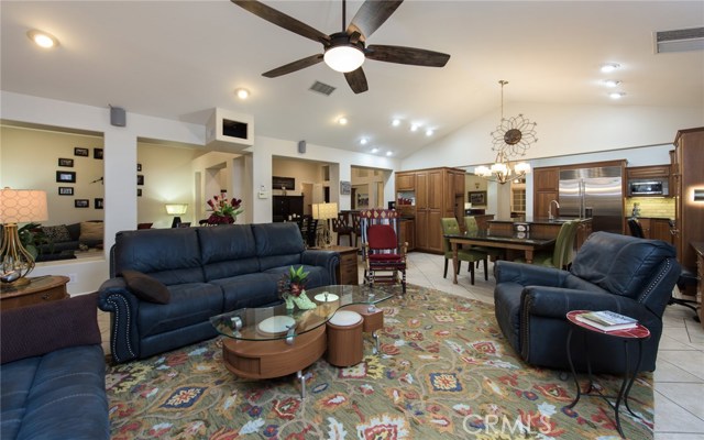 4 Bed Home for Sale in Palmdale, California