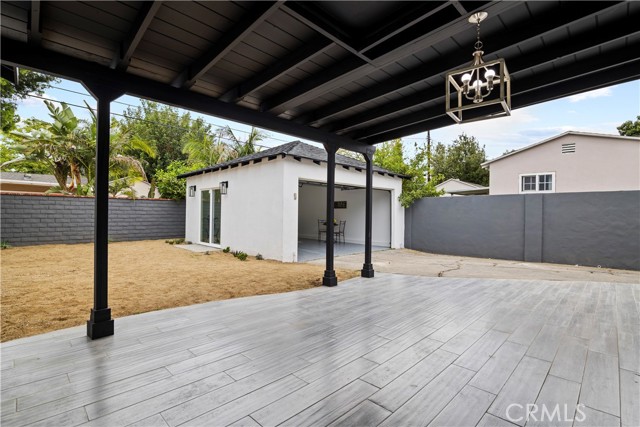 3 Bed Home for Sale in Lake Balboa, California