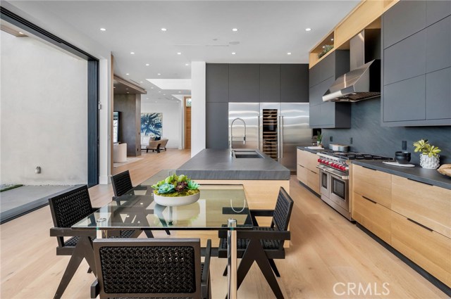 6 Bed Home for Sale in Encino, California