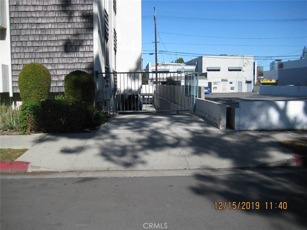 Photo for 22041 Costanso Street, 201, Woodland Hills, CA 91364 - Listing #SR-19275876 22041 Costanso Street, 201, Woodland Hills, CA 91364