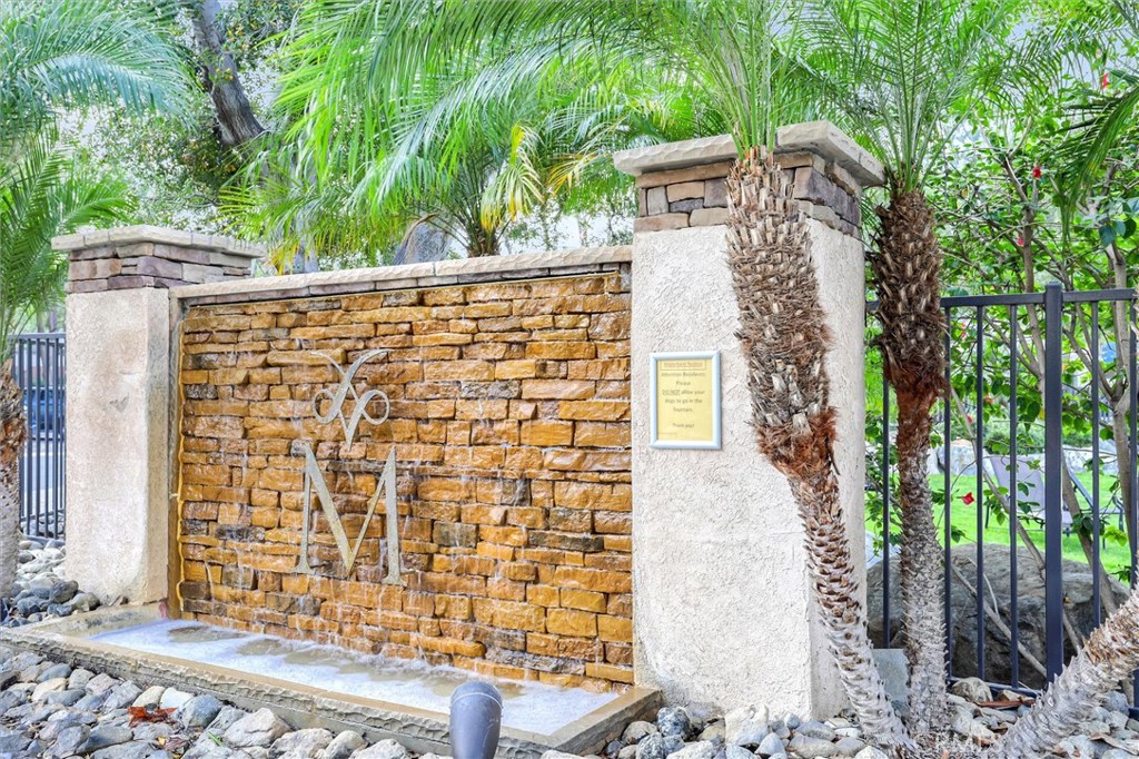 Photo for 5545 Canoga Avenue, 222, Woodland Hills, CA 91367 - Listing #SR-19281443 5545 Canoga Avenue, 222, Woodland Hills, CA 91367