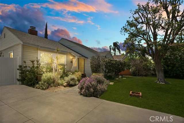 2 Bed Home for Sale in Van Nuys, California