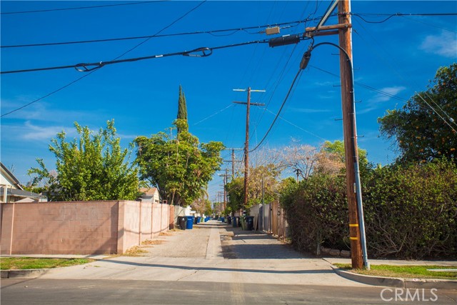 3 Bed Home for Sale in Encino, California