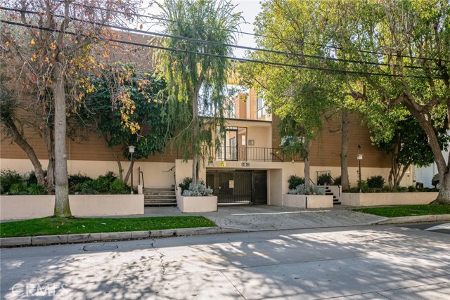 2 Bed Home for Sale in Sherman Oaks, California