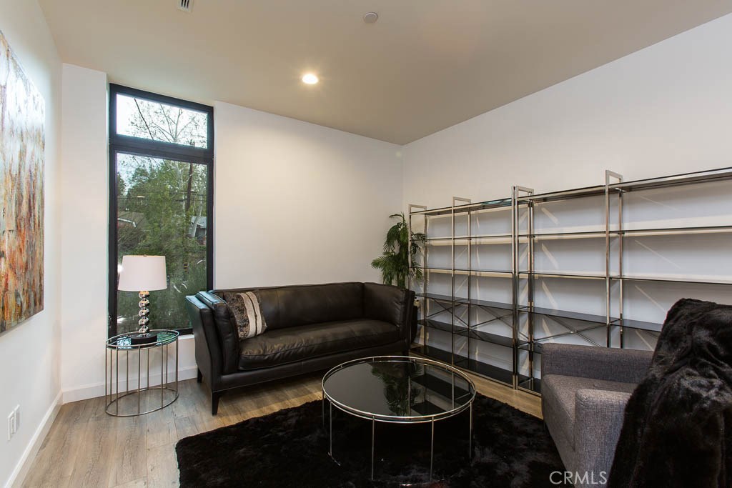 Photo for 23315 CALVERT Street, Woodland Hills, CA 91367 - Listing #SR-19072953 23315 CALVERT Street, Woodland Hills, CA 91367