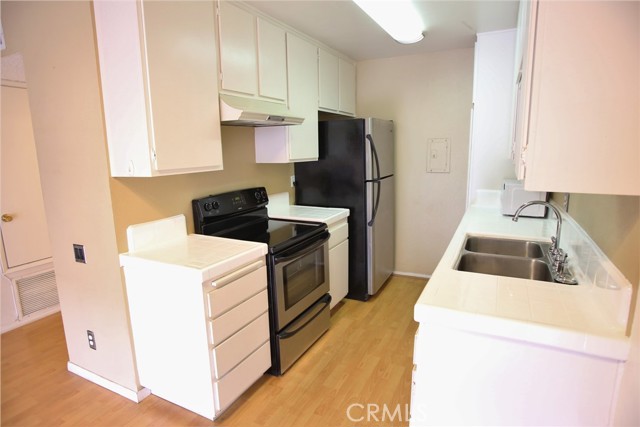1 Bed Home for Sale in Encino, California