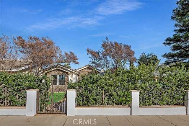4 Bed Home for Sale in Sherman Oaks, California