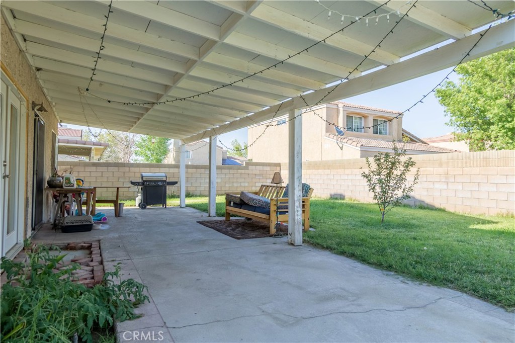 44934 11TH Street E