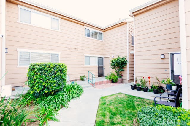 Photo of 640 W Lambert Road #38, La Habra, CA 90631
