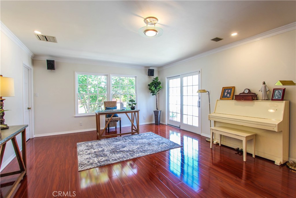 Photo for 1317 IDLEWOOD Road, Glendale, CA 91202 - Listing #SR-19113891 1317 IDLEWOOD Road, Glendale, CA 91202