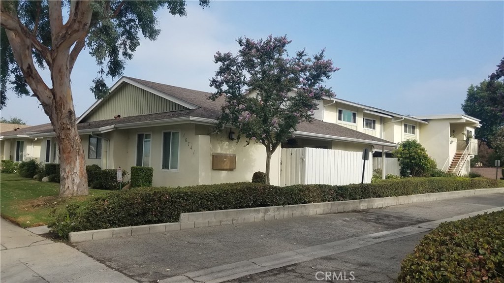 Photo of 16741 PARTHENIA STREET #3, Northridge, CA 91343