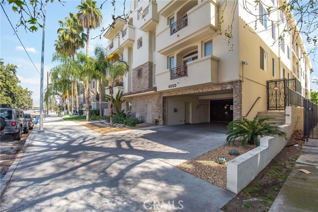3 Bed Home for Sale in Studio City, California