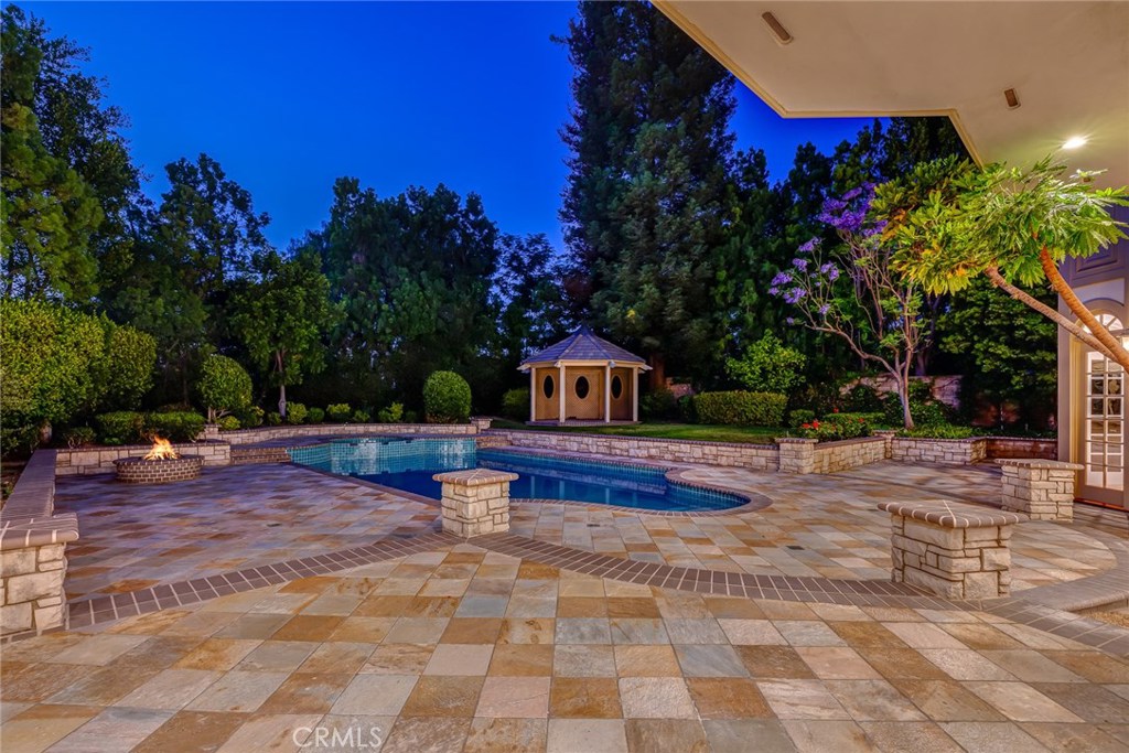 Photo for 20637 KINGSBORO Way, Woodland Hills, CA 91364 - Listing #SR-19233515 20637 KINGSBORO Way, Woodland Hills, CA 91364