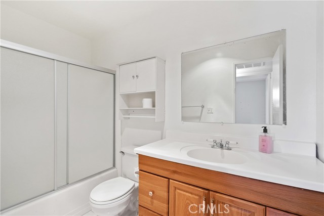 1 Bed Home for Sale in Encino, California