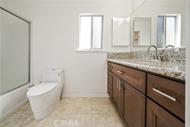 4 Bed Home for Sale in Van Nuys, California