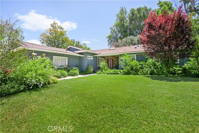 Photo of 23930 Nomar Street, Woodland Hills, CA 91367