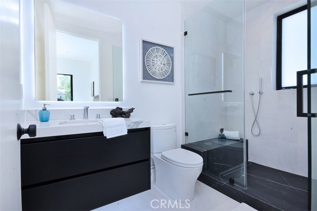 5 Bed Home for Sale in Sherman Oaks, California