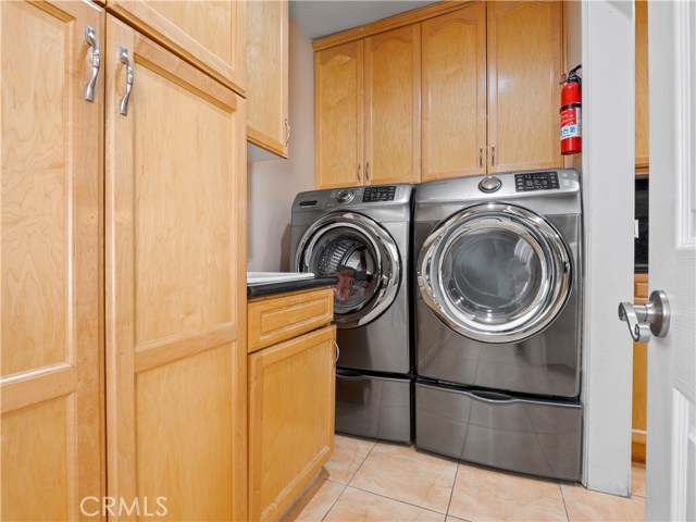 4 Bed Home for Sale in Sherman Oaks, California