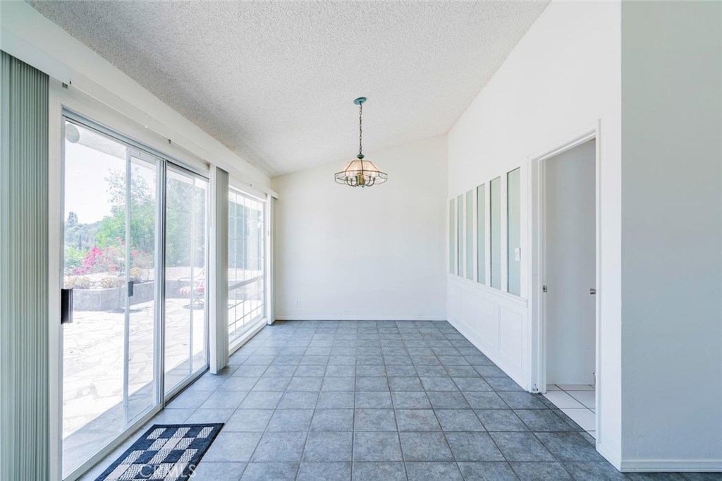 Photo for 5545 Ostin Avenue, Woodland Hills, CA 91367 - Listing #SR-19232071 5545 Ostin Avenue, Woodland Hills, CA 91367