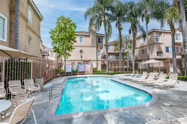 3 Bed Home for Sale in Hawthorne, California