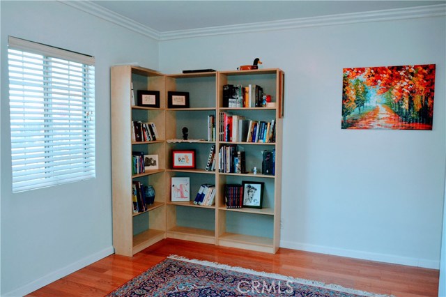 5 Bed Home for Sale in Granada Hills, California