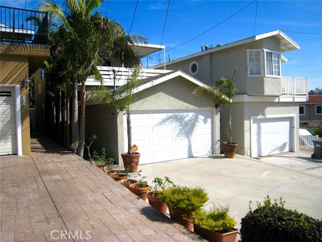 1102 Harper Avenue, Redondo Beach, California 90278, 3 Bedrooms Bedrooms, ,2 BathroomsBathrooms,Residential,Sold,Harper,SR18026806