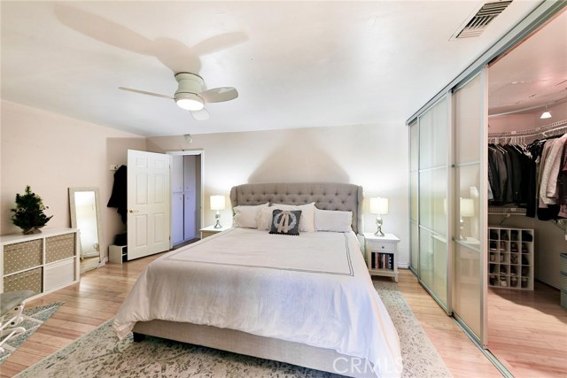 2 Bed Home for Sale in Newhall, California
