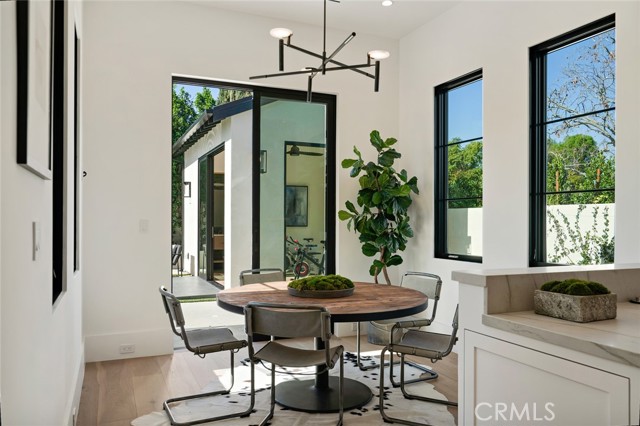 5 Bed Home for Sale in Encino, California