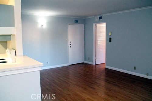 1 Bed Home for Sale in Encino, California