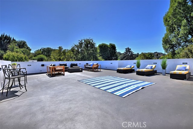 5 Bed Home for Sale in Sherman Oaks, California