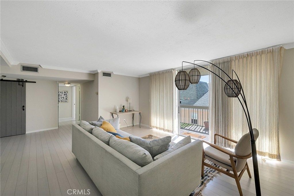 Photo for 333 N LOUISE Street, 19, Glendale, CA 91206 - Listing #SR-19255879 333 N LOUISE Street, 19, Glendale, CA 91206