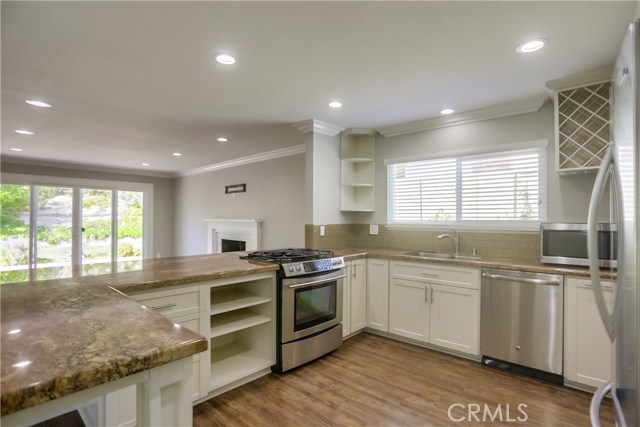 4 Bed Home for Sale in Calabasas, California