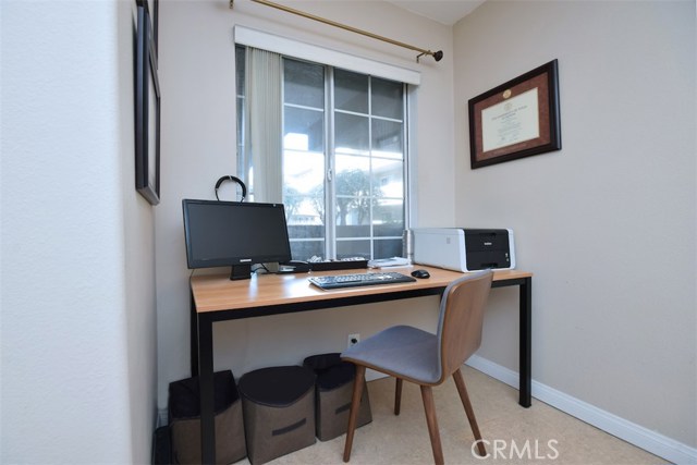 1 Bed Home for Sale in Sherman Oaks, California